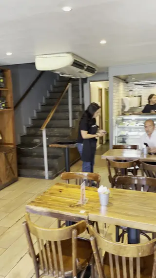 Melbourne Café image 2