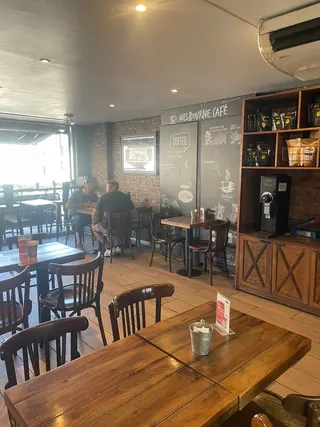 Melbourne Café image 5