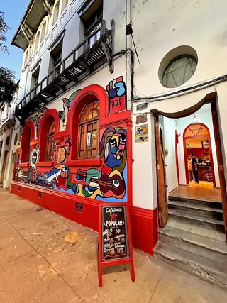 Cafetería popular image 1