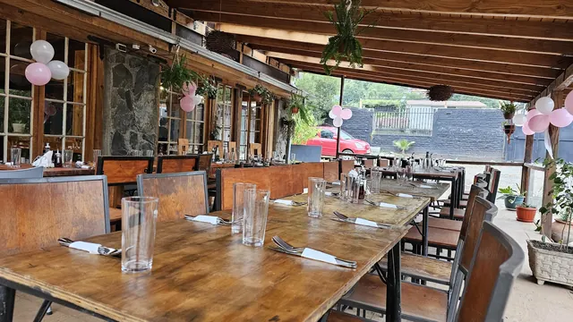 Cajón del Plato Restaurant, San José de Maipo, Santiago