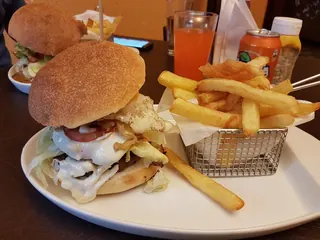 Castillo Hamburger image 4