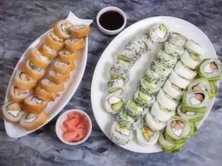 Delithur Sushi image 4