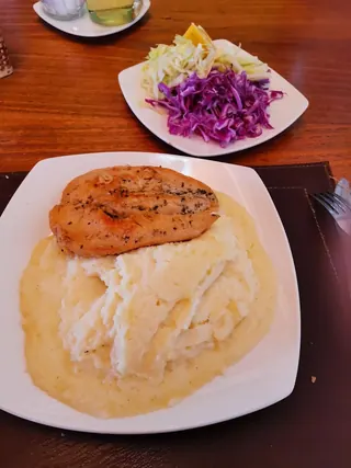 Donde Franchesco Restaurant image 2