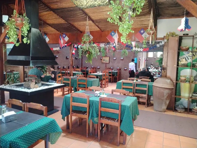 El Cantarito De Pomaire, Pomaire, Santiago