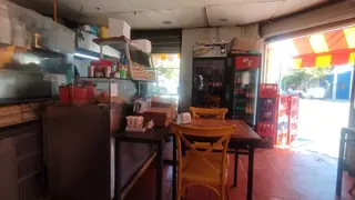 El Vecino image 1