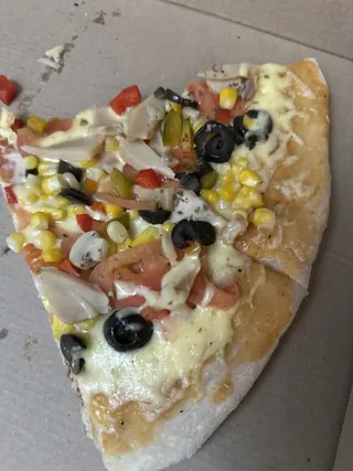 Gold Pizza image 1
