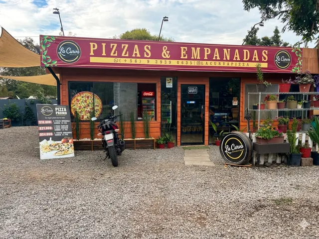 La curva, Paine, Santiago
