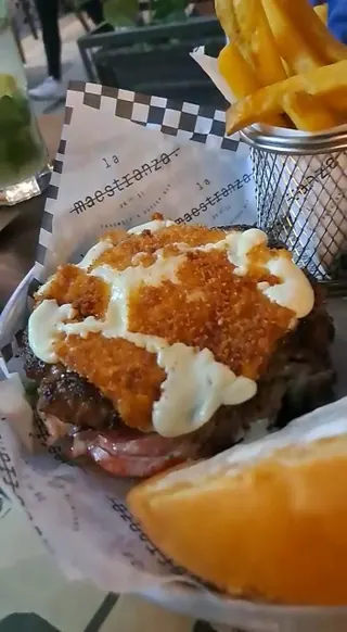 La Maestranza Sandwich & Burger Bar image 2