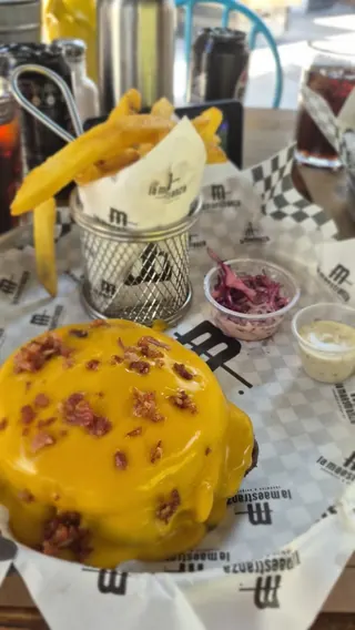 La Maestranza Sandwich & Burger Bar image 5