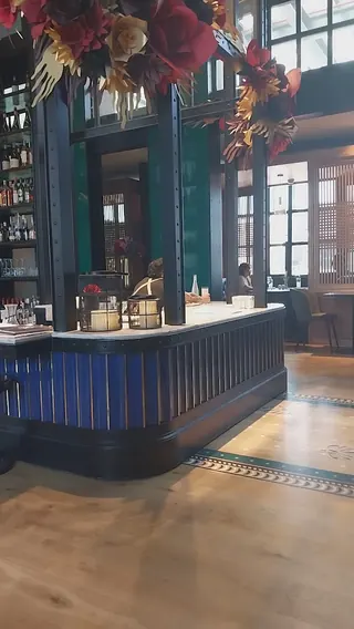 La Sagrada Restaurant image 2