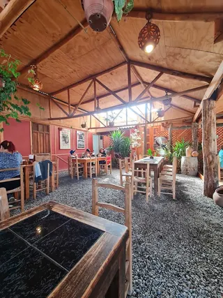 Las Tinajas de Pomaire image 1