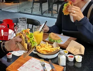 MIT Burger Casacostanera image 4