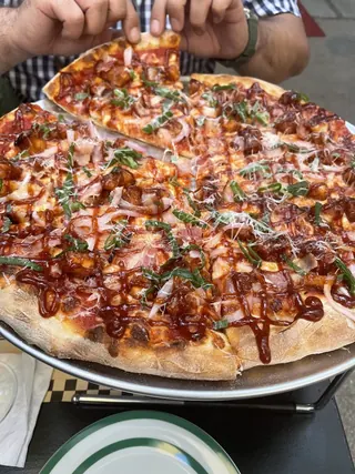 Pedro es una Pizza image 4