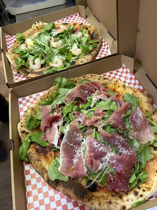 Pizzería La Corona image 3