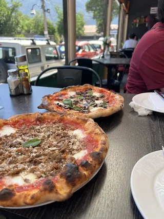 Pizzería La Corona image 5