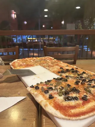 Pizzería Roma image 3