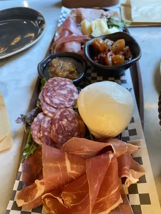 Pomeriggio Bistro image 3