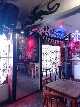 Pub Sala Sour image 1