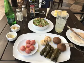 Qatir Restaurant image 5