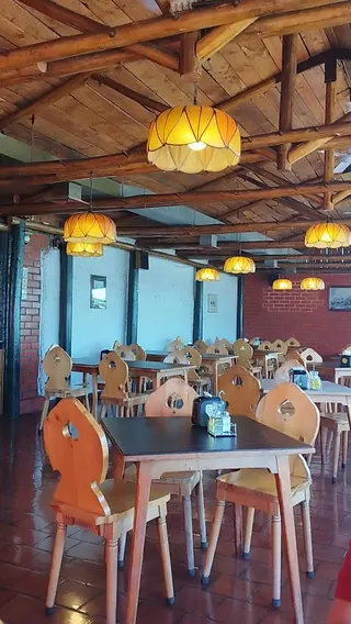 Restaurant Fatima Paine image 2