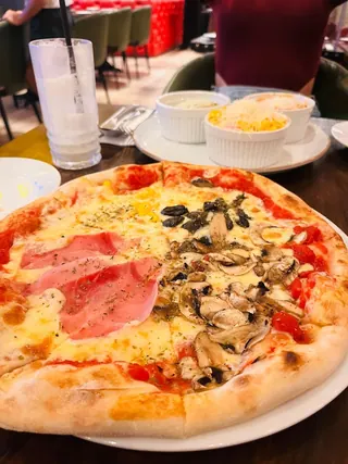 Rosso Italiano Plaza Egaña image 4