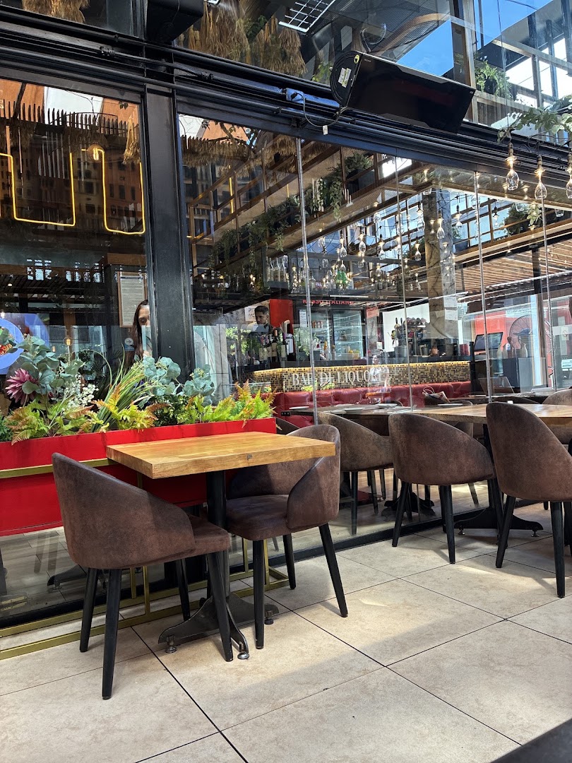 Rosso Italiano Plaza Egaña