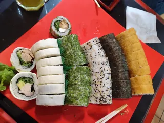 Sushi Bar Puerto Rolls Cochrane image 5
