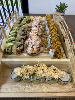 Sushi La Reina image 6