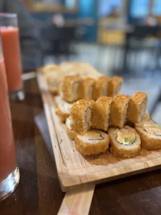 Umai Sushi Fusion & Nikkei image 3