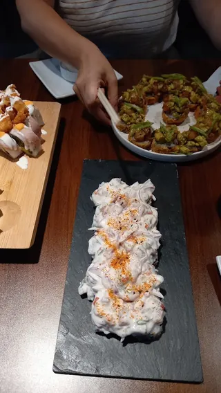 Umai Sushi Fusion & Nikkei image 5