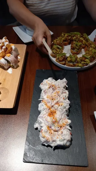 Umai Sushi Fusion & Nikkei image 6