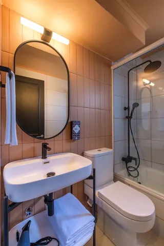 APT Serviced Apartments Santiago image 4