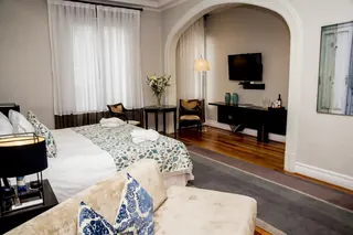 Casa Bueras Boutique image 3