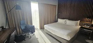 DoubleTree by Hilton Santiago Kennedy image 3