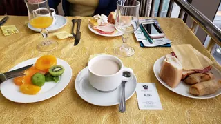 Hotel 198 image 5