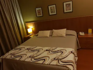 Hotel Imperio Suites image 4