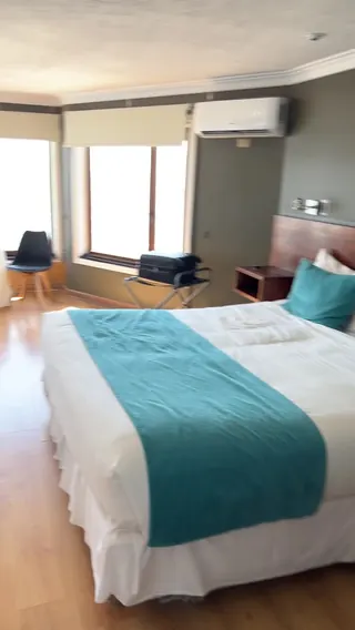 Hotel Oceanic image 2