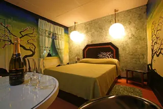 Marin Motel 014 image 1