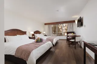 Mr. Hotel image 3