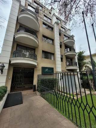Park Plaza Apartments image 2