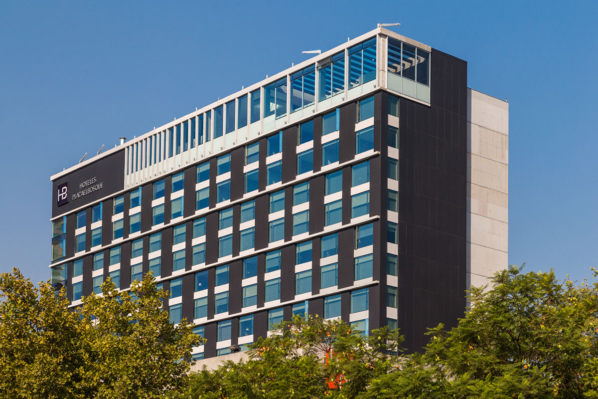 Plaza el Bosque Nueva Las Condes