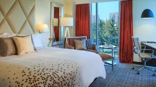 Renaissance Santiago Hotel image 1