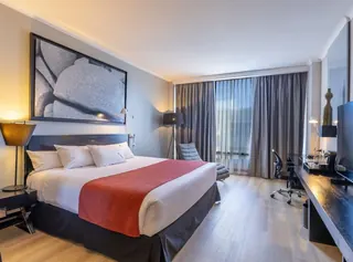 Wyndham Santiago Pettra image 3