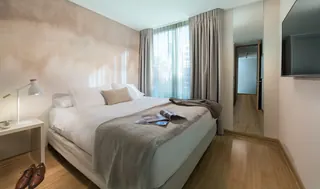 Zip Apartments image 3