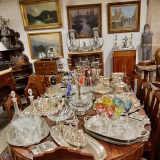Antigüedades Michel Nagel image 4