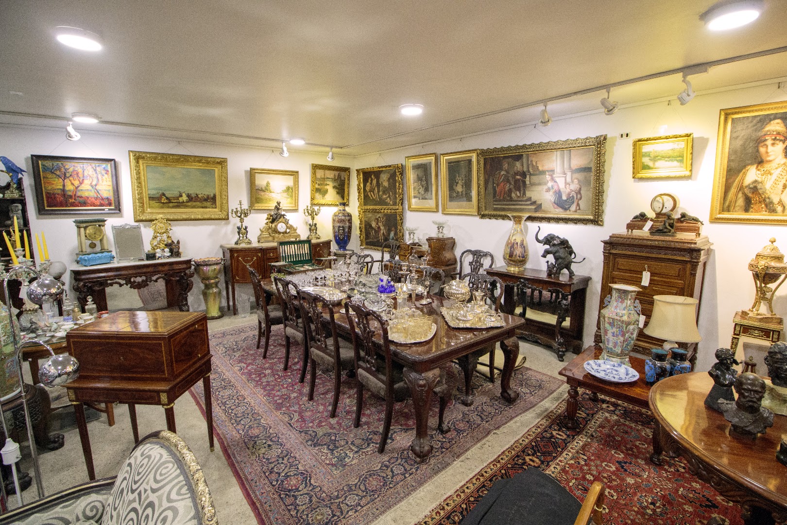 Antique Markets