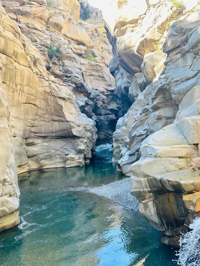 Cascada Las Melosas, San José de Maipo, Santiago