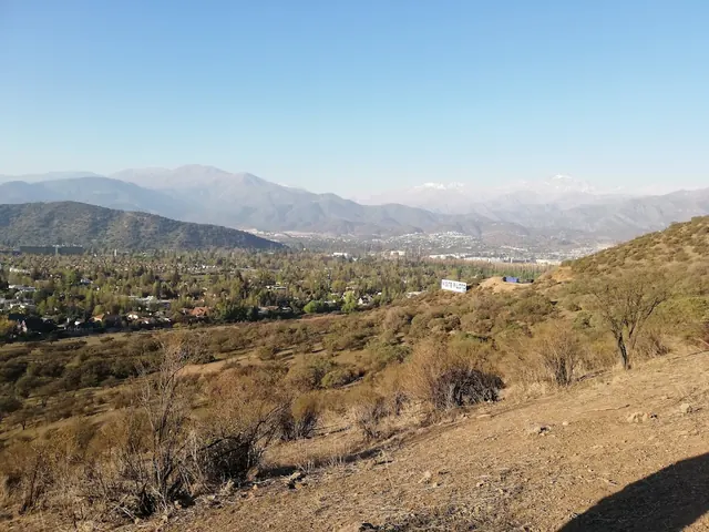 Cerro Alvarado, Vitacura, Santiago