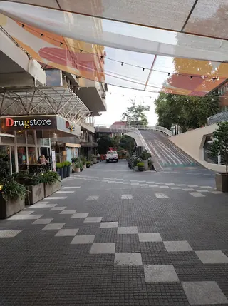 Drugstore Boulevard image 5