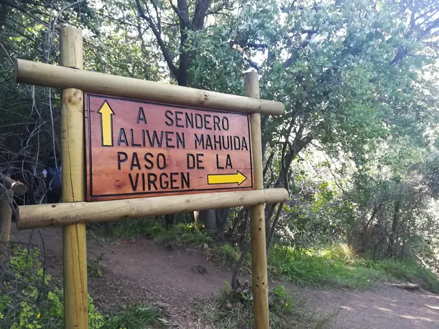 Estacionamiento El Maiten, Pirque, Santiago